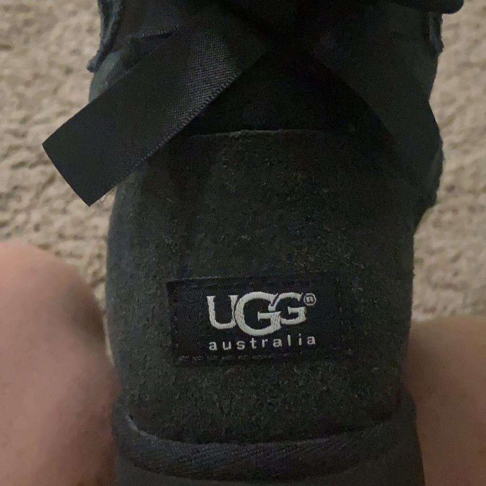UGG boots size 6 - Picture 2 of 3